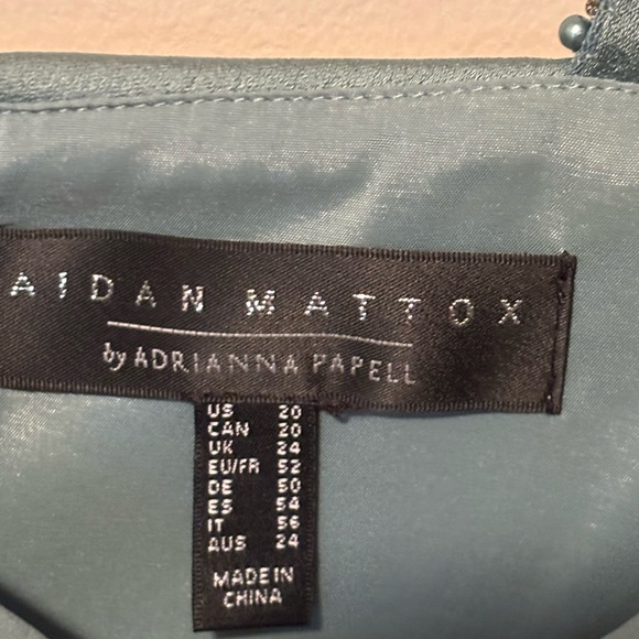 WINTER SALE Aidan Mattox Gown - Picture 3 of 5